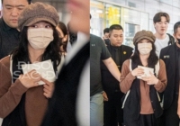 HOT: Nữ diễn viên đình đám của My Demon đổ bộ sân bay Nội Bài, lộ mỗi đôi mắt cũng đủ gây thương nhớ