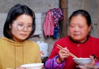 9 năm vợ chồng tan vỡ phút mốt vì câu nói: 'Bằng mọi giá cô phải cứu mẹ tôi', lời cuối của anh khiến tôi cả đời không quên (P2)