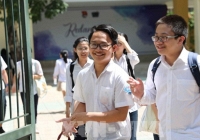  'Soi' điểm chuẩn học sinh TP.HCM, ông bố Hà Nội nhận xét 1 câu về con mình mà nhận đủ 'gạch đá' 