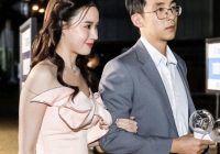 Vợ chồng Midu lộ diện hậu đám cưới hào môn nhưng từ chối làm 1 điều ở concert Trung Quân!