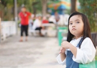 Nghiên cứu của Đại học Harvard cho thấy: Có 4 kiểu hành vi của cha mẹ khiến con ngốc nghếch, bạn mắc phải bao nhiêu?