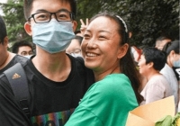 Bà mẹ đăng “hóa đơn' sau kỳ thi đại học gây 'bão' mạng: Gia đình bình dân nhìn vào chỉ thấy ngậm ngùi