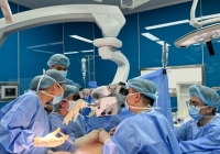 Người phụ nữ hiếm muộn, đang mang thai IVF lại nhập viện vì từng tiêm filler 'nâng cấp' vòng ba: Hội chẩn toàn viện!