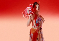 Lily Chen rạng rỡ trong bộ ảnh đón Trung thu, tiết lộ lý do học đại học tuổi U30