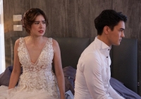 Trong đêm tân hôn, khi biết lý do chồng đồng ý kết hôn, tôi quyết định để lại hết tiền mừng cưới rồi rời đi