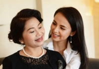 Nhìn mẹ chồng ăn bát thịt hầm dở dang của con dâu mà tôi cay mắt