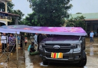 Vụ phụ huynh lùi ô tô trong sân trường, cán chết 1 học sinh lớp 2: Hiệu trưởng nói gì? 