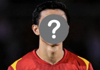 Một cầu thủ ĐT Việt Nam bị ví như “ngôi sao hết thời”, cả năm không đá trận nào vẫn nhận lương trăm triệu, chỉ mải đi du lịch 