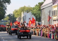 Hà Nội những ngày này: Ai cũng được sống trong ký ức hào hùng của tháng 10 lịch sử