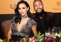 Mỹ nhân “quay xe”, chấp nhận tha thứ để yêu lại từ đầu với cầu thủ đắt giá nhất thế giới Neymar