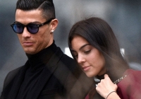 Bạn gái Ronaldo lần đầu lộ diện sau khi phải nhập viện do mắc bệnh nguy hiểm