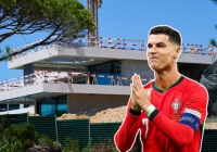 Ronaldo nhiều tiền nhưng vẫn bị từ chối trong cay đắng