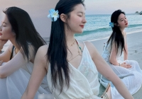Lưu Diệc Phi tung loạt ảnh trong chuyến nghỉ dưỡng, 'visual' ra sao mà được ví như thiếu nữ đôi mươi?