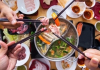 Một người bất cẩn, cả nhà có thể đối mặt với nguy cơ ung thư vì nhiễm 1 loại vi khuẩn sau khi ăn lẩu