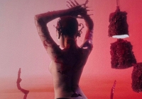 Chỉ 1 bức ảnh khoe lưng trần, nữ rapper 'chiến' nhất Việt Nam khiến MXH sục sôi