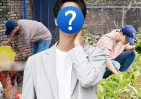 Cuộc sống của sao nam đình đám 1 thời sau khi rời xa showbiz: Về quê trồng rau, nuôi gà... rảnh rỗi cắm hoa và thưởng thức cà phê