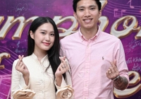 Đoàn Văn Hậu 'hộ tống' Doãn Hải My về trường Luật làm giám khảo, trai tài gái sắc chiếm trọn spotlight trong đêm hội sinh viên