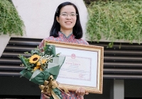 Chân dung nữ phó giáo sư Toán học trẻ nhất Việt Nam