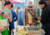 Bánh mì Thổ Nhĩ Kỳ 'gây sốt' tại lễ hội ẩm thực Hà Nội 2024