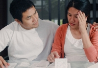 Đưa vợ 15 triệu tiêu Tết, vợ cầm rồi thở dài nói một câu khiến tôi mừng rỡ vì đã tìm được đúng người bạn đời