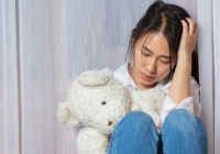 Chồng nhận lương thưởng Tết cao, tôi chưa kịp mừng thì tái mặt khi thấy phần quà anh chuẩn bị cho nhà vợ cũ