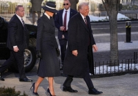 Trang phục của phu nhân Melania Trump tại lễ nhậm chức nhận nhiều lời khen ngợi