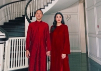Mùng 1 Tết của 'dâu hào môn' Tăng Thanh Hà: Diện áo dài nhung đỏ cực sang bên ông xã thiếu gia