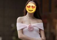 Sao Việt vừa bị tạm hoãn xuất cảnh: Từng bỏ du học chọn làm mẹ đơn thân, dạy con 'phải đủ độc lập, làm chủ cuộc đời mình'