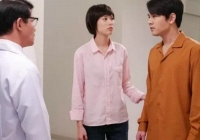 Bố nói nhiều đêm không ngủ được vì sợ nhà sập, tôi định bỏ ra 600 triệu xây mới, nào ngờ chị dâu đưa ra 1 tờ giấy xét nghiệm