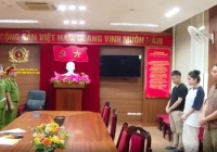 Vụ kẹo rau củ Kera: Hằng Du Mục, Quang Linh Vlog bị bắt vì sản xuất hàng giả
