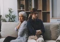 Tôi vừa đăng tin bán nhà, cô giúp việc đã bỏ ra 3 tỷ để mua, nhưng biết người đứng sau mà tôi bàng hoàng, ăn ngủ không yên