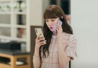 Thường xuyên có 3 hành động này khi nghe điện thoại là biểu hiện của EQ thấp