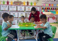 Vượt dốc, băng rừng mang con chữ và tiếng cười đến với bản Tà Han