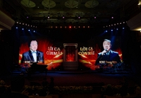 Tiếng hát cố NSND Trung Kiên vang lên giữa sân khấu, khán giả nghẹn ngào trong đêm tri ân