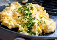 Đa số đồ ăn hâm nóng lại vẫn ngon, nhưng 7 món này rất dễ “hóa độc”, thậm chí gây ung thư