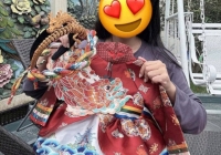 Ngày sát Tết, mẹ bỉm cuốn vào cuộc đua cực nóng, sẵn sàng chi 9 triệu cho một chiếc váy giá gốc 1 triệu, sở hữu được như 'thắng 1-0'