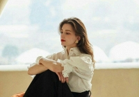 Chồng luôn miệng chê bai chị bán chè đầu ngõ nhưng kỳ lạ là ngày nào cũng phải mò ra ăn