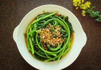 Loại rau Việt có lượng selen gấp 25 lần hành tây, tuổi trung niên nên ăn nhiều trong mùa thu để giải độc, ngủ ngon, bổ tì vị