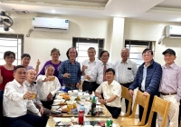 Bức ảnh 'tinh hoa hội tụ' đang hot nhất MXH: Toàn các bác sĩ nội trú, giữ nhiều vị trí quan trọng trong ngành y