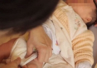 Nuôi con gái 3 tháng, mẹ bất ngờ phát hiện giấy xuất viện ghi “sinh 1 bé trai”: Bệnh viện trả lời thế nào?