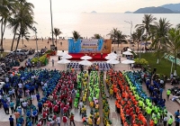 Gần 10.000 người vingroup và tình nguyện viên ra quân làm sạch bờ biển tại 28 tỉnh, thành phố 