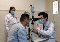 Người đàn ông 31 tuổi suýt bị mù vì món ăn ai cũng thích