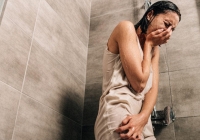 Những nữ giới có khối u phụ khoa ẩn nấp trong người thường gặp 5 rắc rối, đừng chủ quan