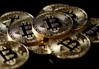 Bitcoin tăng giá ầm ầm nhưng hãy cảnh giác lừa đảo đầu tư chứng khoán quốc tế, tiền ảo