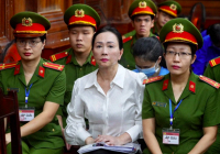 'Trương Mỹ Lan bị tử hình' lọt hot search, dân mạng xứ Trung ngay lập tức réo tên một tỷ phú đình đám