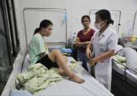30 tuổi vẫn độc thân, mẹ đưa con đi khám... tâm thần