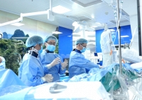 Uống chưa say, nam thanh niên đã đau ngực dữ dội, 2 giờ sau ngưng tim: Dù không uống rượu, đây là việc cần làm ngay kẻo bị tương tự