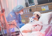 Cô gái 15 tuổi đã qua đời vì ung thư đại trực tràng, bác sĩ tiếc nuối: “Bệnh từ miệng mà ra”