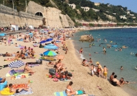 Khỏa thân có thể bị phạt tiền, bỏ tù