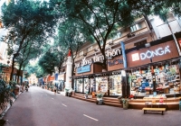 Buổi sáng ở đường sách